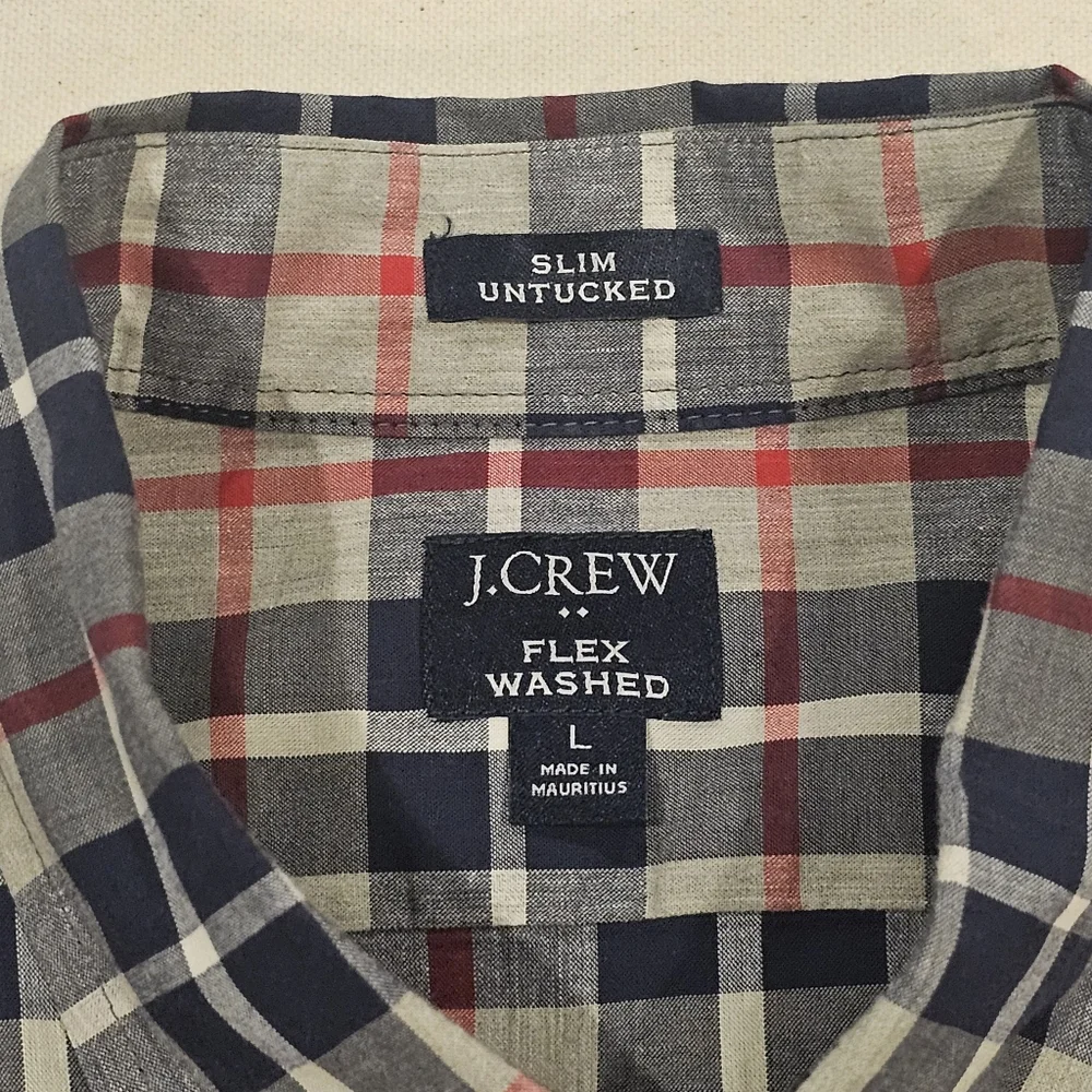 J. Crew Slim Fit Untucked Button Down L